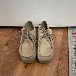 Clarks Wallabees Beige